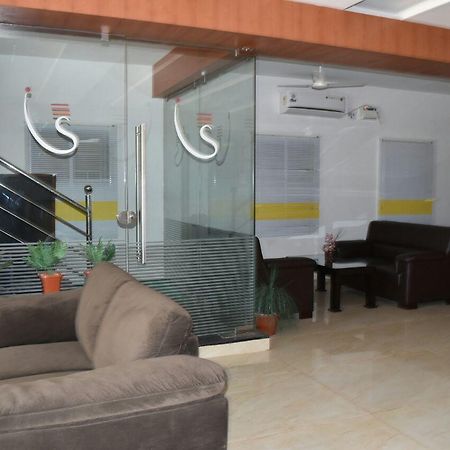 Hotel Surag Residency à Tiruchirappalli Extérieur photo