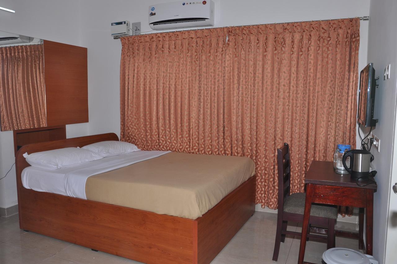 Hotel Surag Residency à Tiruchirappalli Extérieur photo