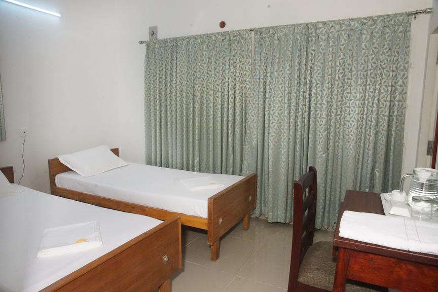 Hotel Surag Residency à Tiruchirappalli Extérieur photo