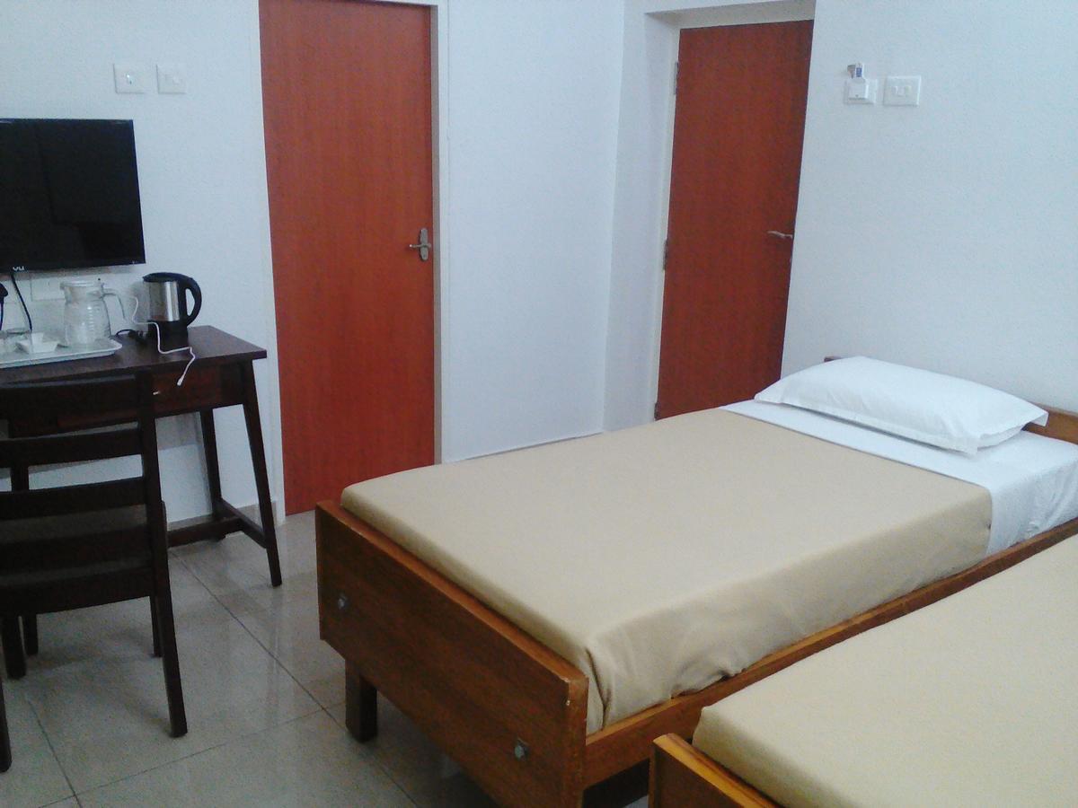 Hotel Surag Residency à Tiruchirappalli Extérieur photo