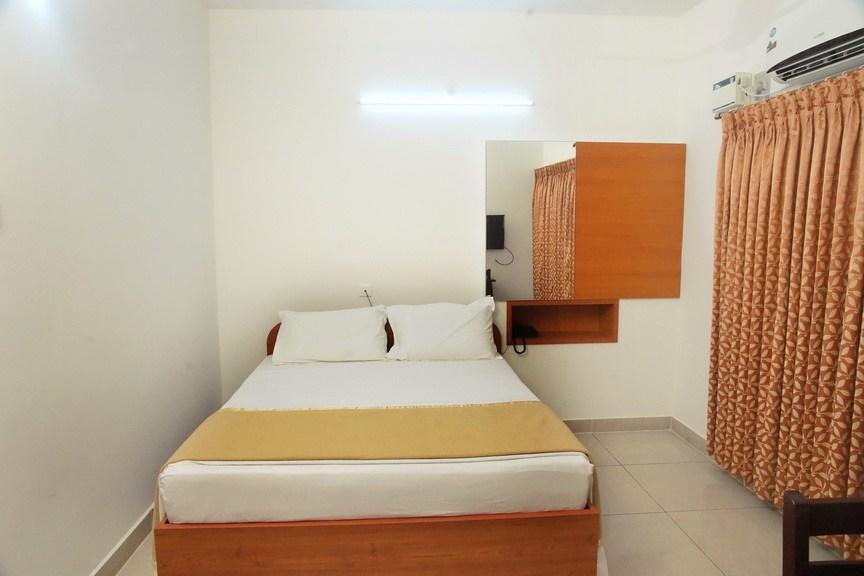 Hotel Surag Residency à Tiruchirappalli Extérieur photo