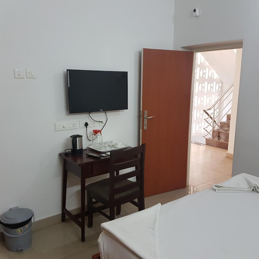 Hotel Surag Residency à Tiruchirappalli Extérieur photo